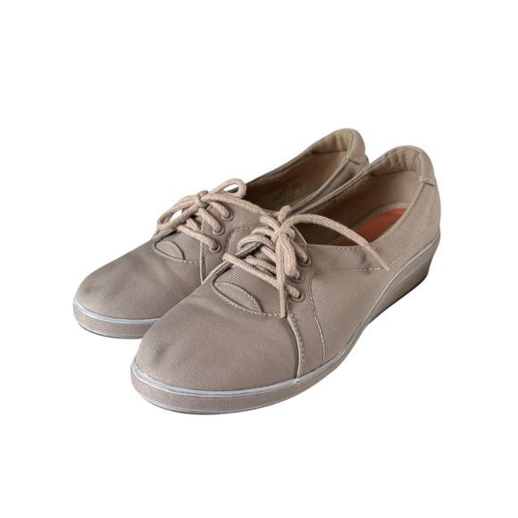 Grasshoppers Women’s Slip On Shoes Size 8 Wide Comfort Work Orthopedic Beige - Picture 2 of 10